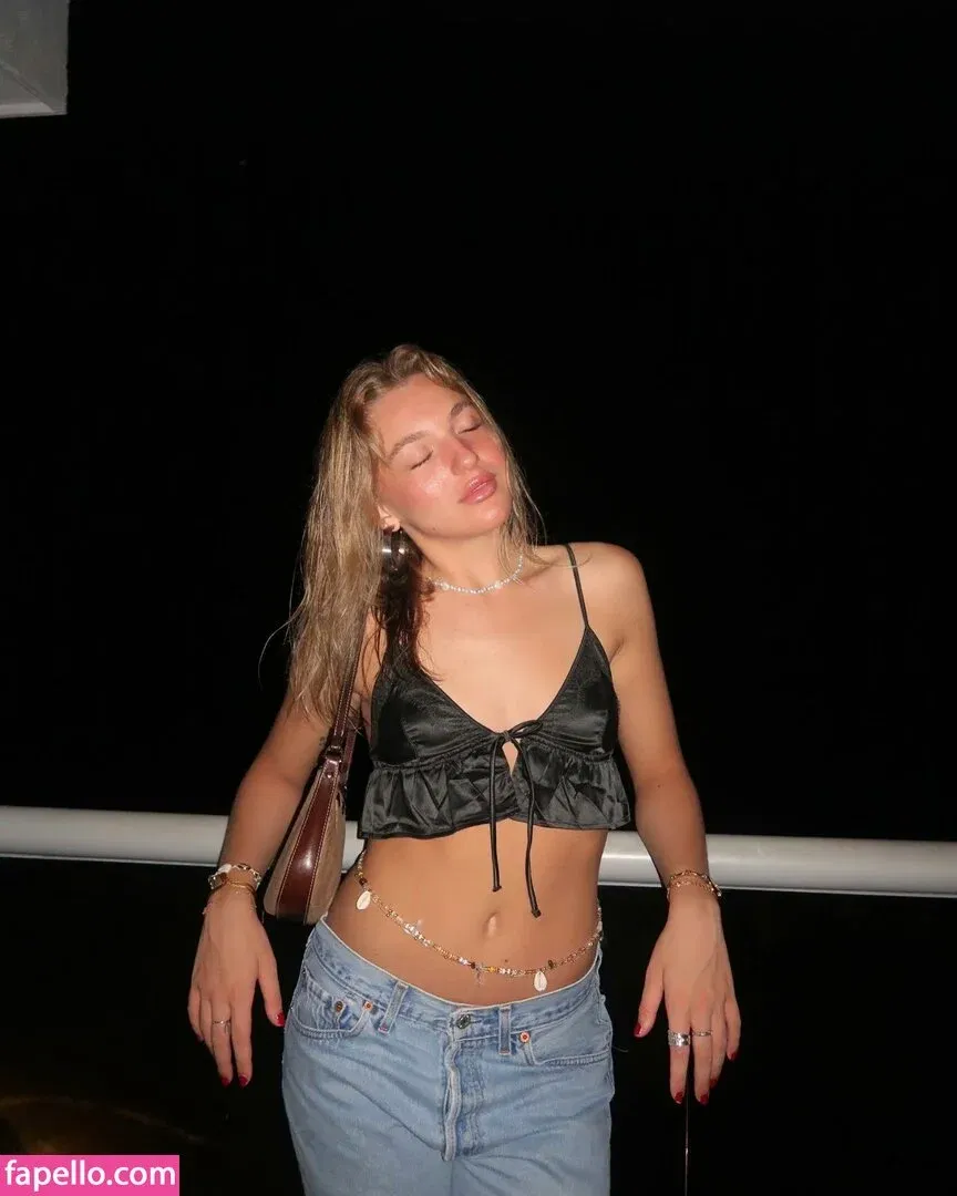 Brynn Rumfallo Onlyfans Photo Gallery 