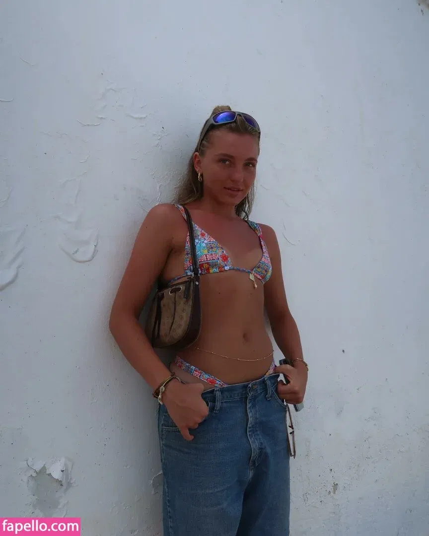 Brynn Rumfallo Onlyfans Photo Gallery 