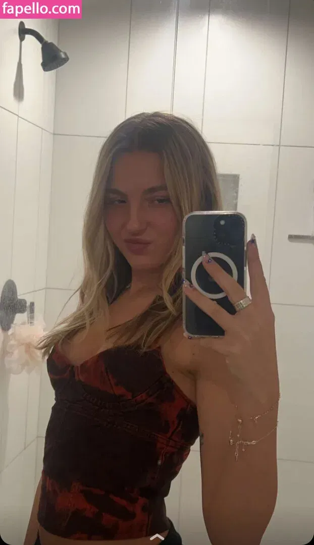 Brynn Rumfallo Onlyfans Photo Gallery 