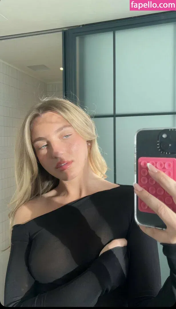 Brynn Rumfallo Onlyfans Photo Gallery 
