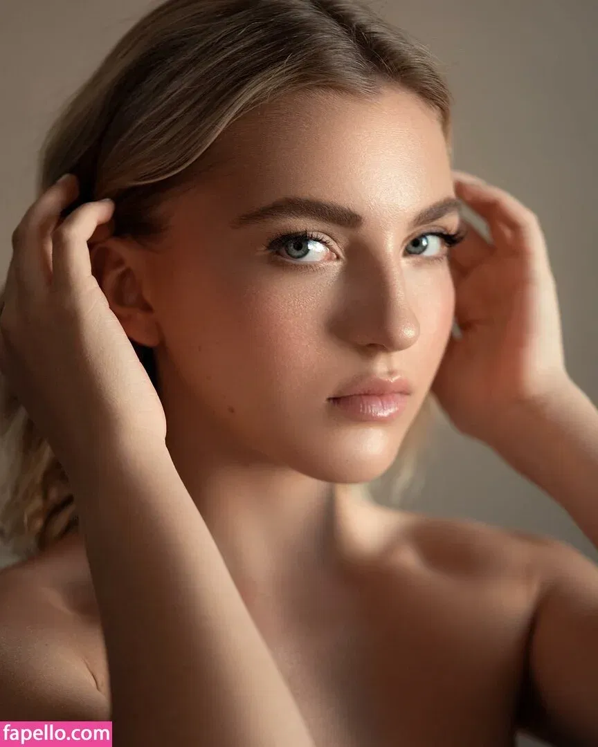 Brynn Rumfallo Onlyfans Photo Gallery 