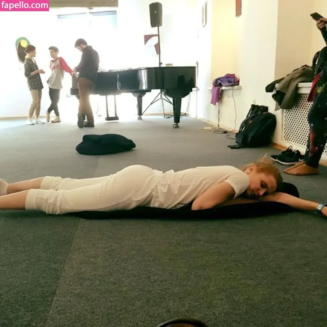 Sofia Lebedeva Onlyfans Photo Gallery 