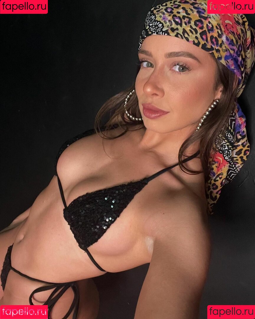 Jesenia Echeverria Onlyfans Photo Gallery 