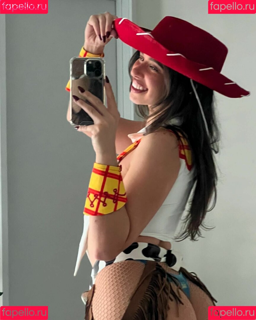 Jesenia Echeverria Onlyfans Photo Gallery 