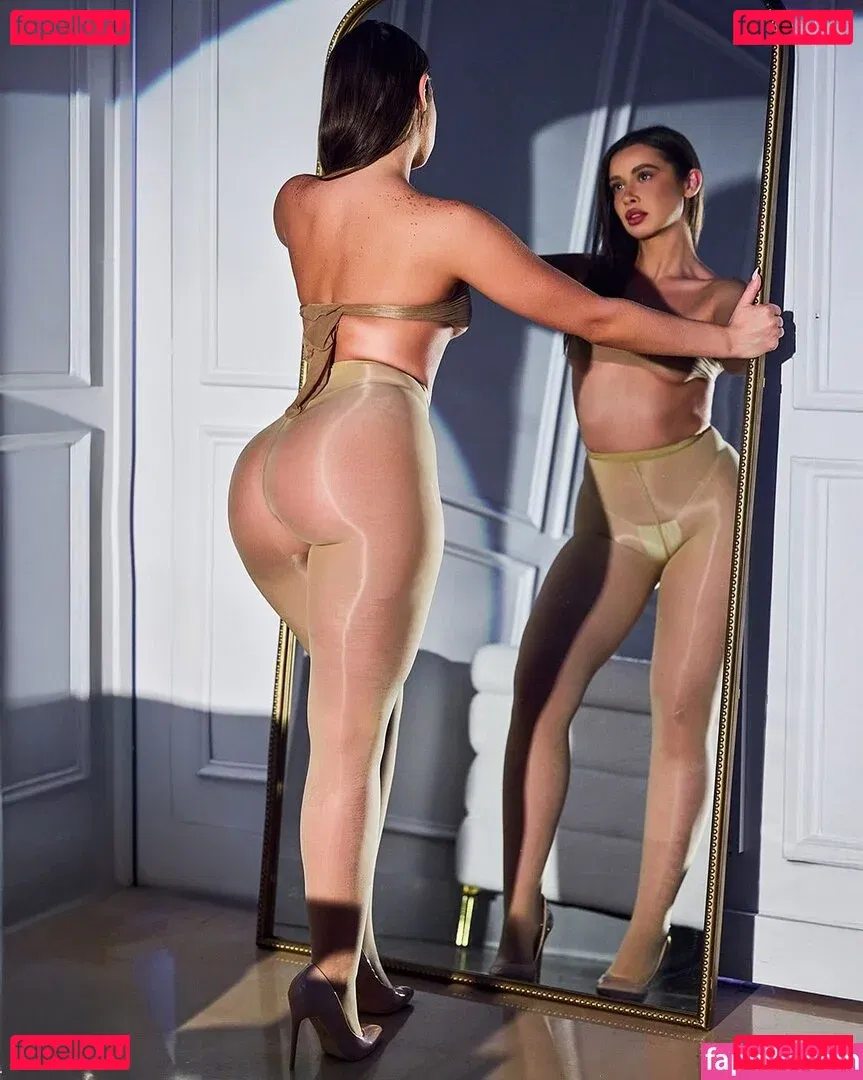 Jesenia Echeverria Onlyfans Photo Gallery 