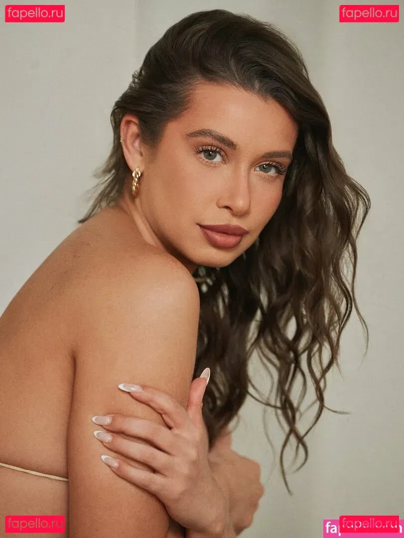 Jesenia Echeverria Onlyfans Photo Gallery 