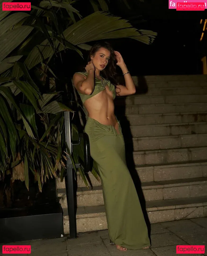 Jesenia Echeverria Onlyfans Photo Gallery 