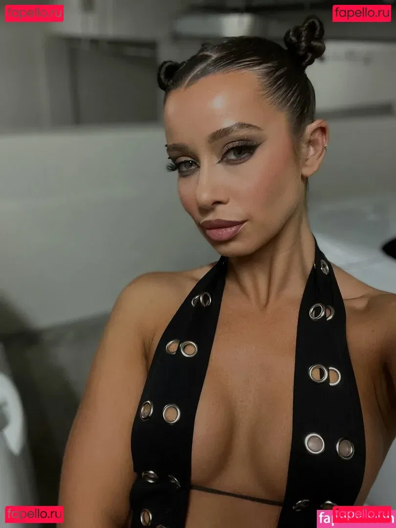 Jesenia Echeverria Onlyfans Photo Gallery 