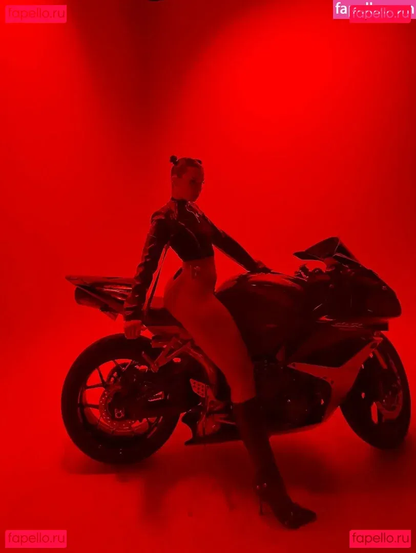 Jesenia Echeverria Onlyfans Photo Gallery 