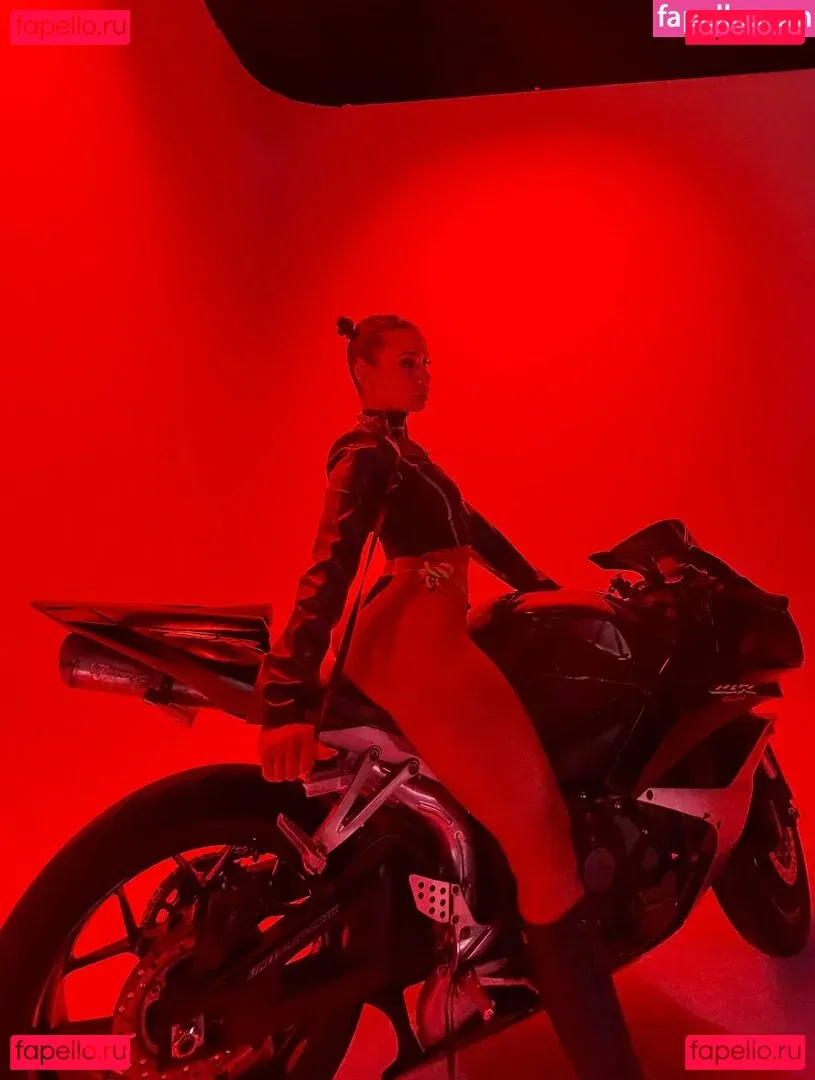 Jesenia Echeverria Onlyfans Photo Gallery 