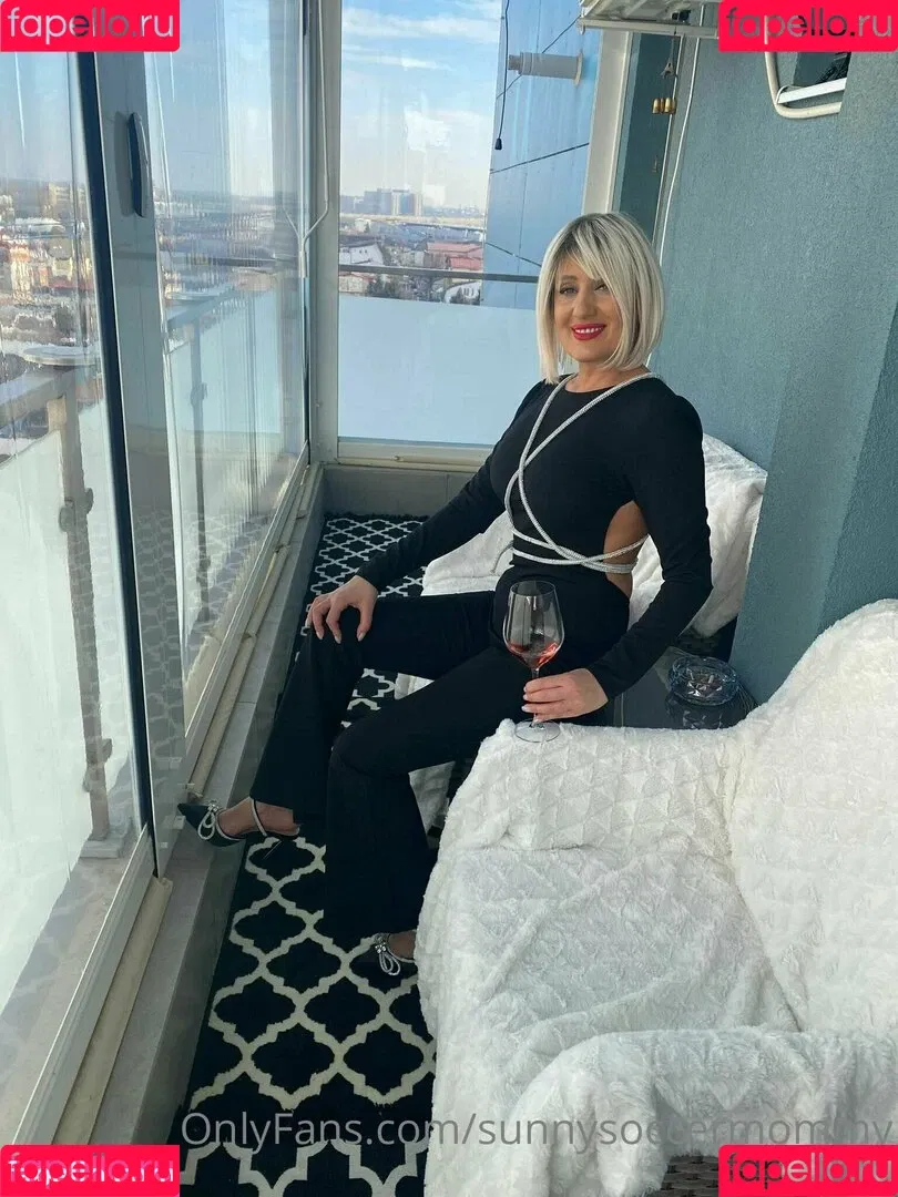 sunnysoccermommy Onlyfans Photo Gallery 