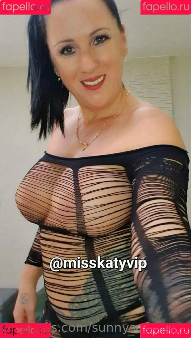 sunnysoccermommy Onlyfans Photo Gallery 