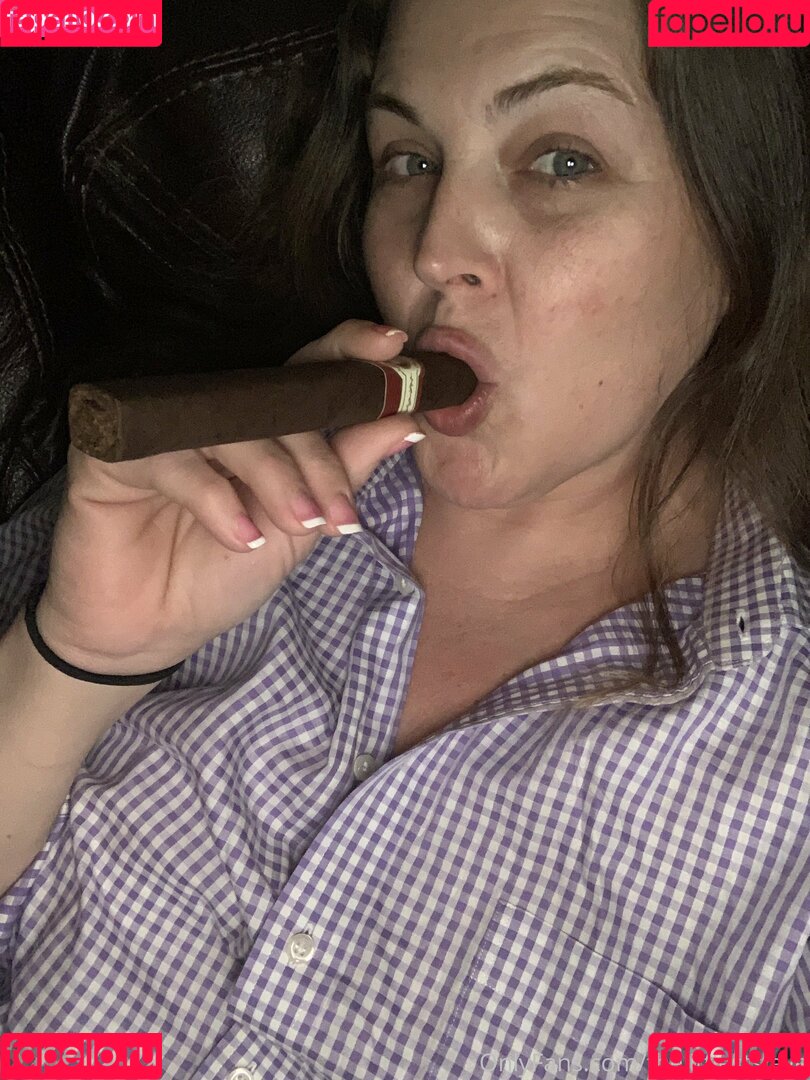 thelittlestslave Onlyfans Photo Gallery 