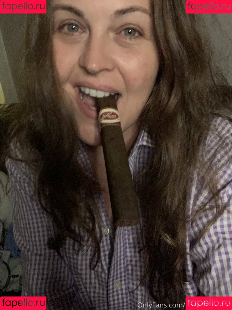 thelittlestslave Onlyfans Photo Gallery 