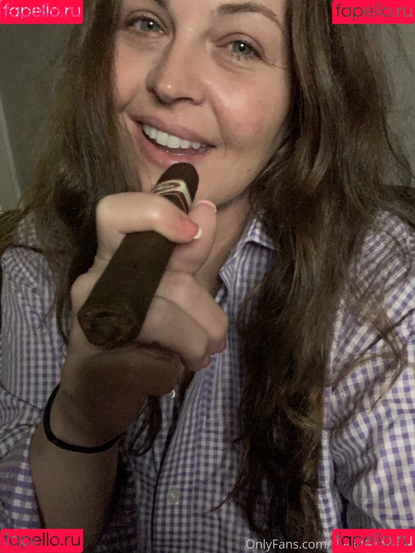 thelittlestslave Onlyfans Photo Gallery 