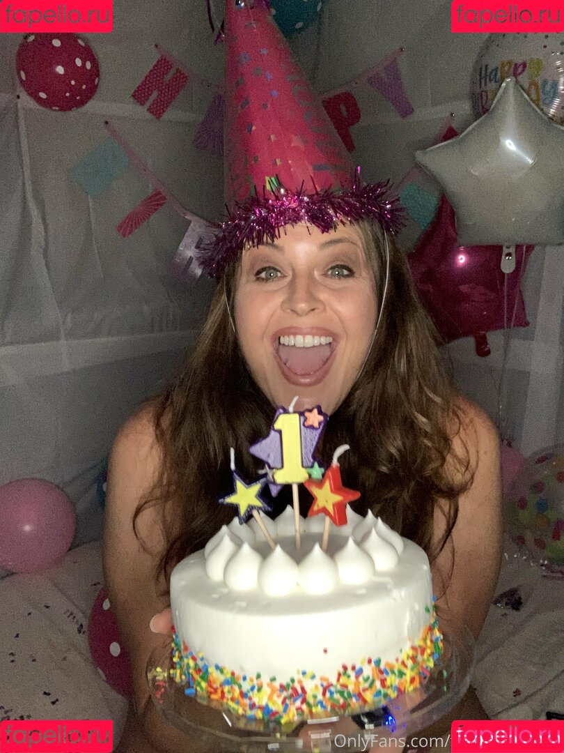 thelittlestslave Onlyfans Photo Gallery 