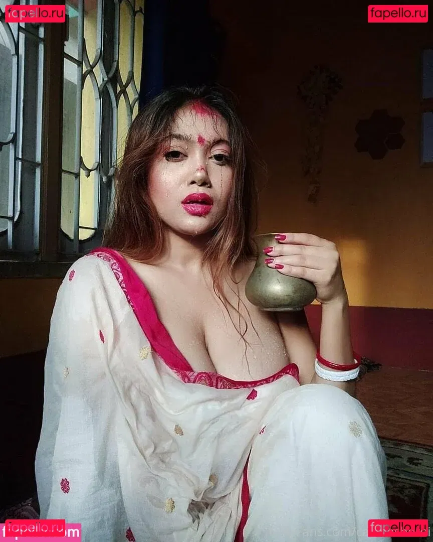 callmesherni Onlyfans Photo Gallery 