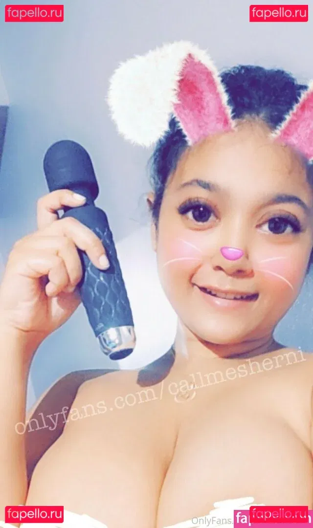 callmesherni Onlyfans Photo Gallery 