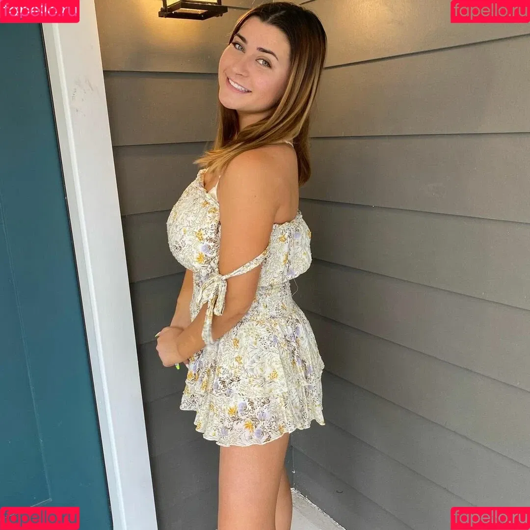 Emma R B Onlyfans Photo Gallery 