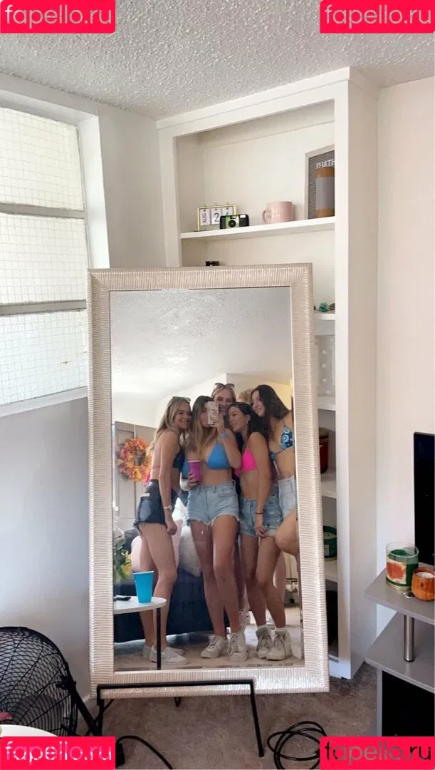 Emma R B Onlyfans Photo Gallery 