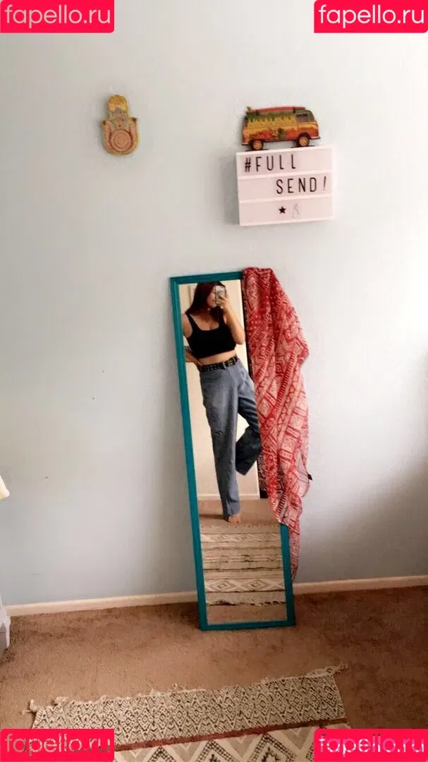 Emma R B Onlyfans Photo Gallery 