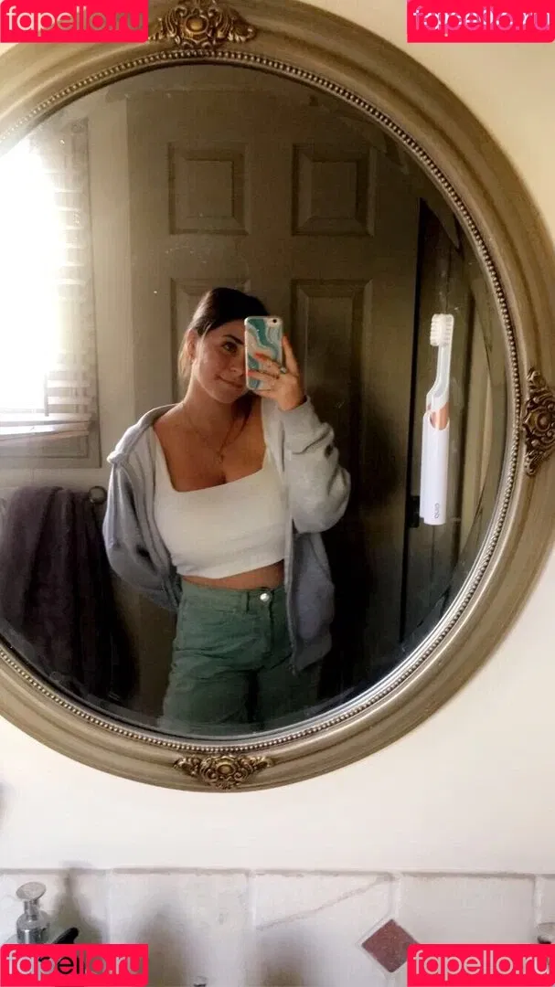 Emma R B Onlyfans Photo Gallery 