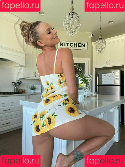 Emma R B Onlyfans Photo Gallery 