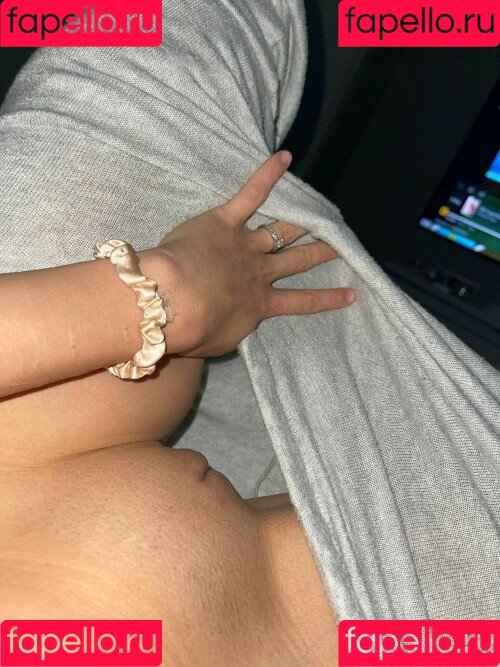 Emma R B Onlyfans Photo Gallery 