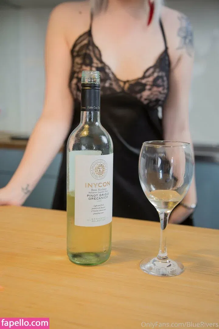 bluerivers Onlyfans Photo Gallery 