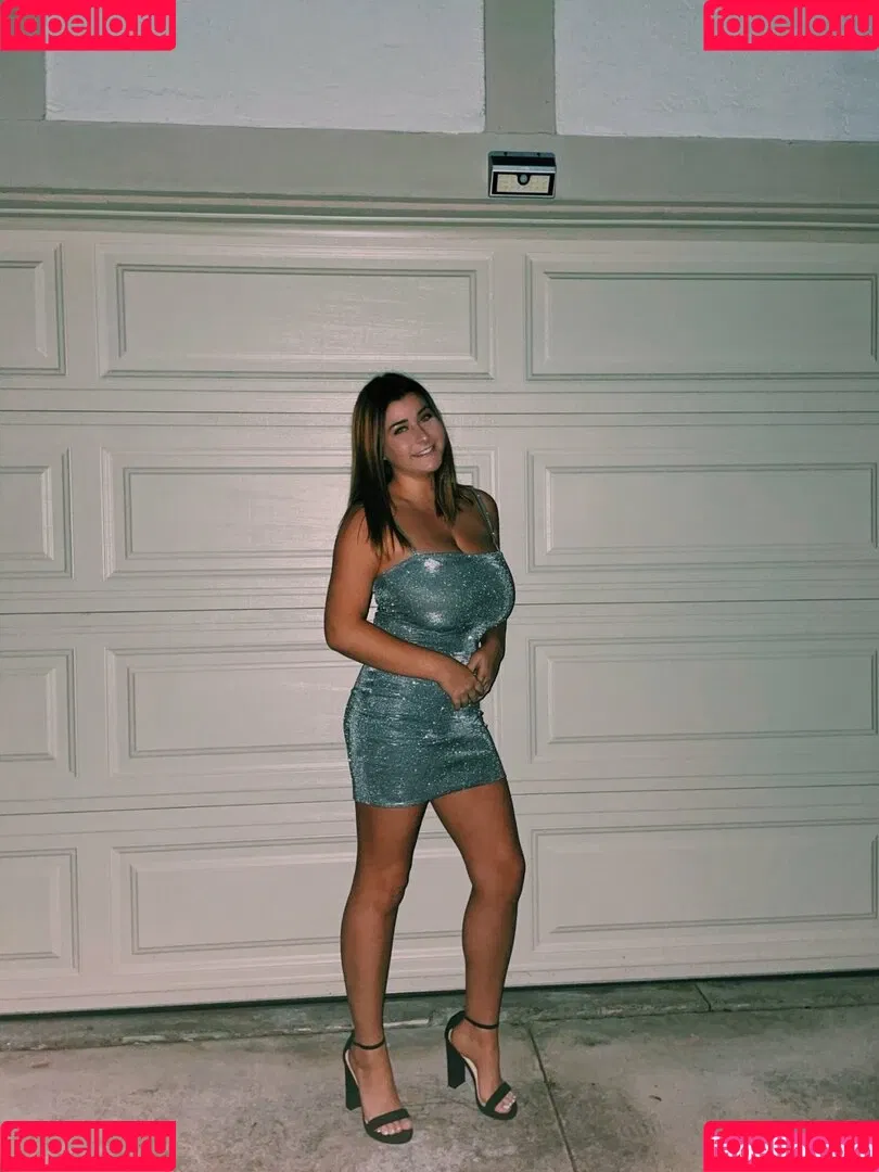 Emma R B Onlyfans Photo Gallery 