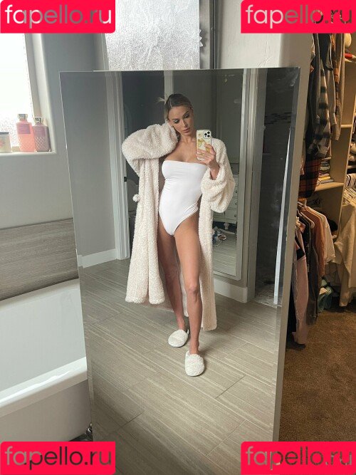 Emma R B Onlyfans Photo Gallery 