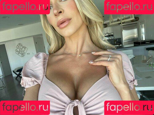 Emma R B Onlyfans Photo Gallery 