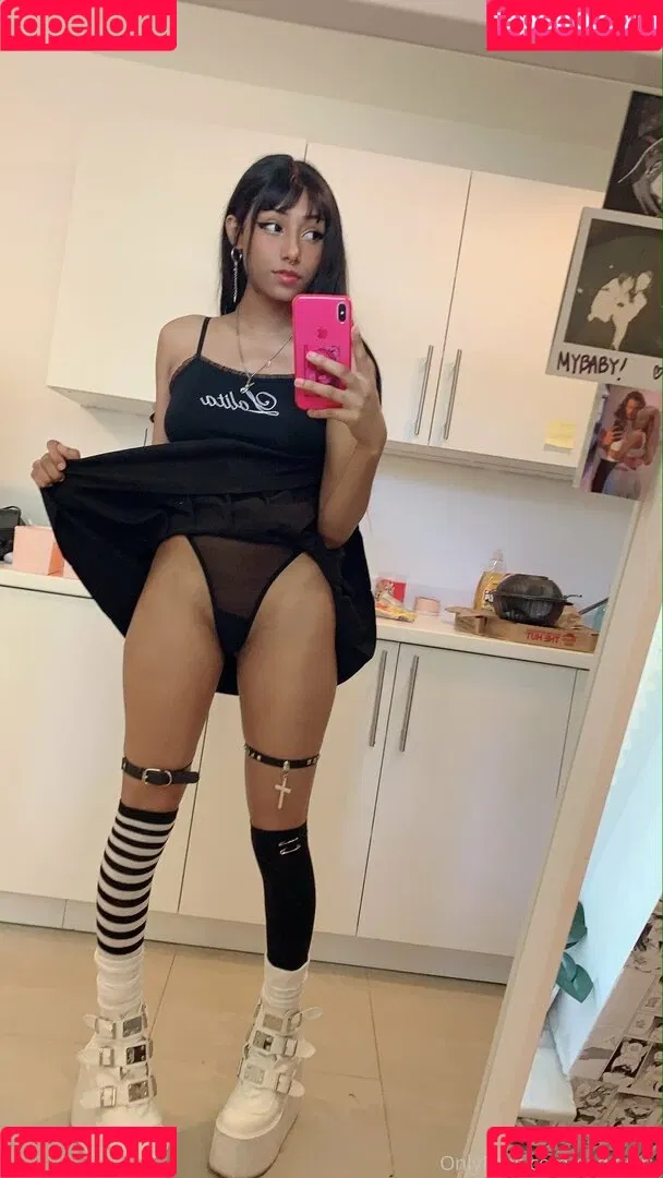 sadgyaru Onlyfans Photo Gallery 