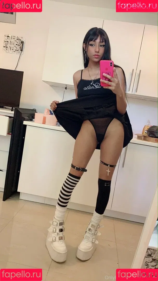 sadgyaru Onlyfans Photo Gallery 