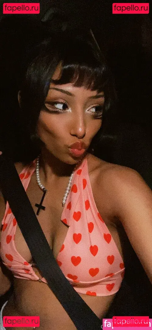 sadgyaru Onlyfans Photo Gallery 