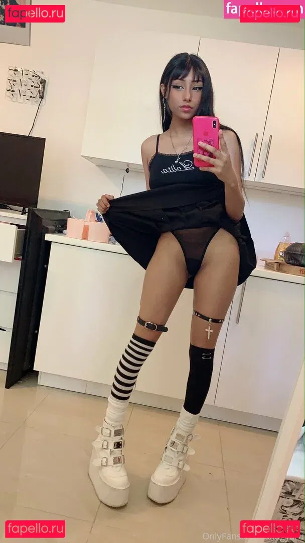 sadgyaru Onlyfans Photo Gallery 