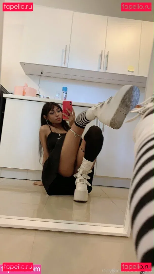 sadgyaru Onlyfans Photo Gallery 