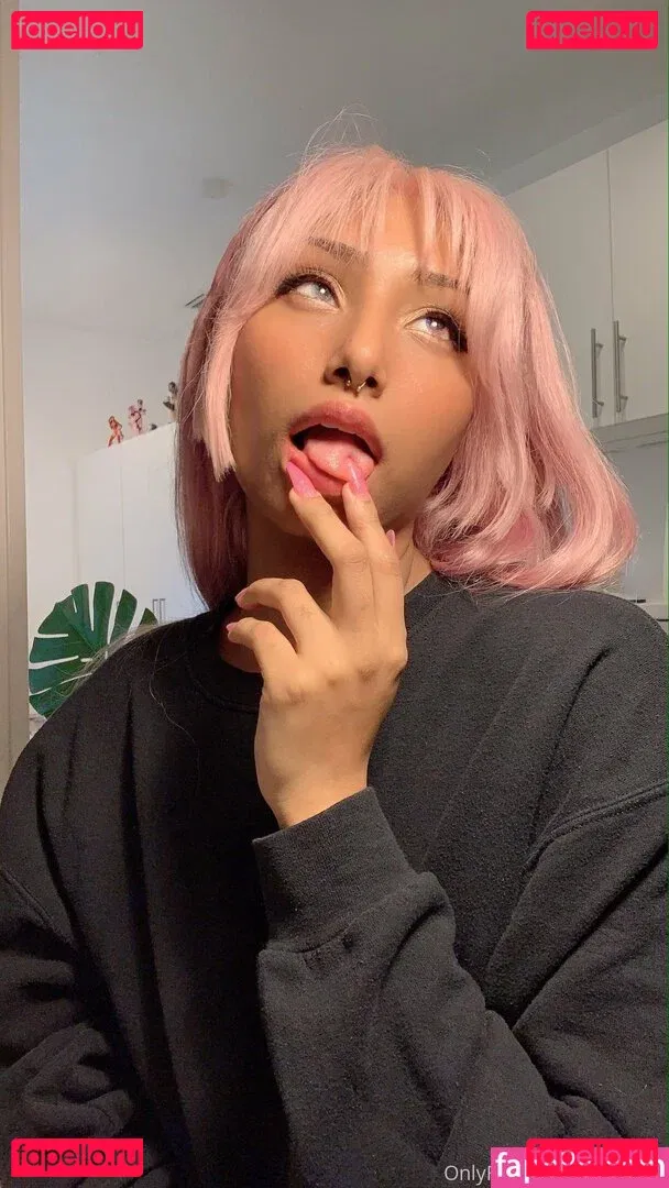 sadgyaru Onlyfans Photo Gallery 