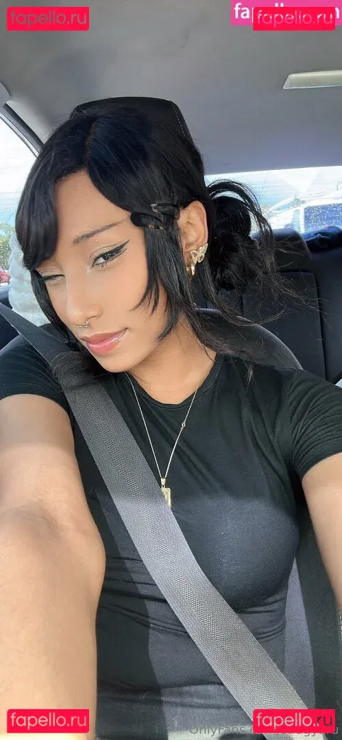 sadgyaru Onlyfans Photo Gallery 