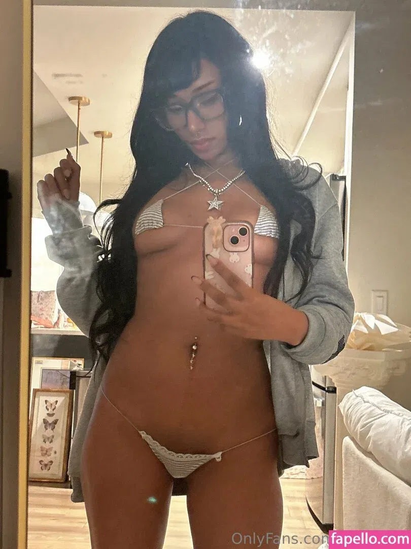 sadgyaru Onlyfans Photo Gallery 