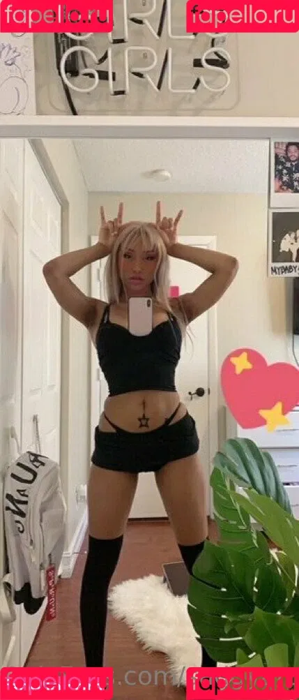 sadgyaru Onlyfans Photo Gallery 