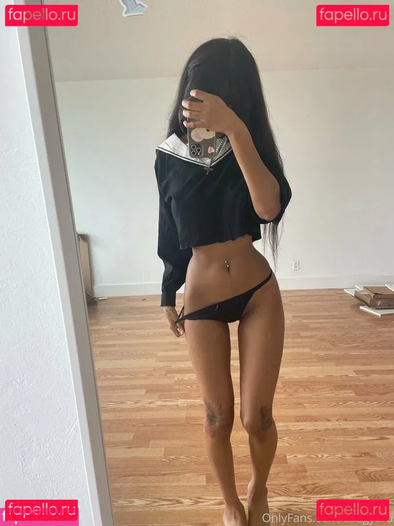 sadgyaru Onlyfans Photo Gallery 