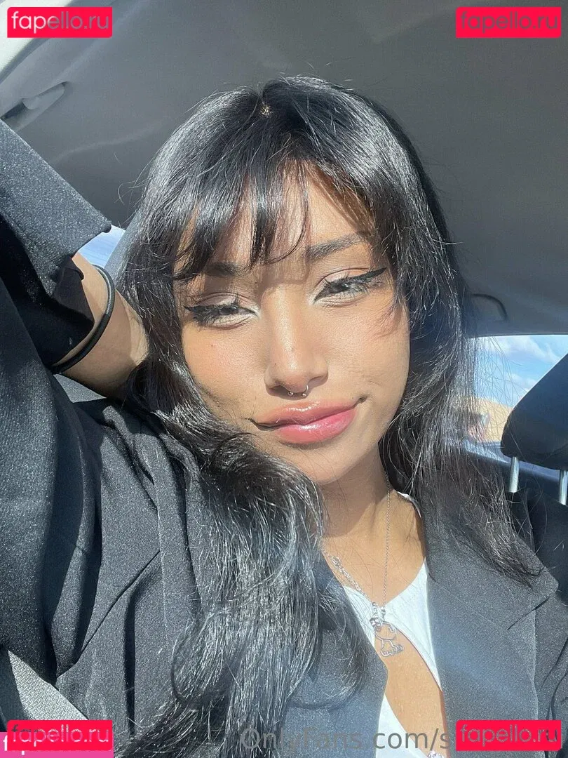 sadgyaru Onlyfans Photo Gallery 