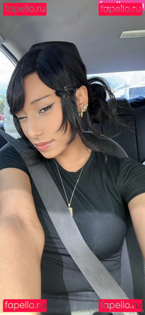 sadgyaru Onlyfans Photo Gallery 