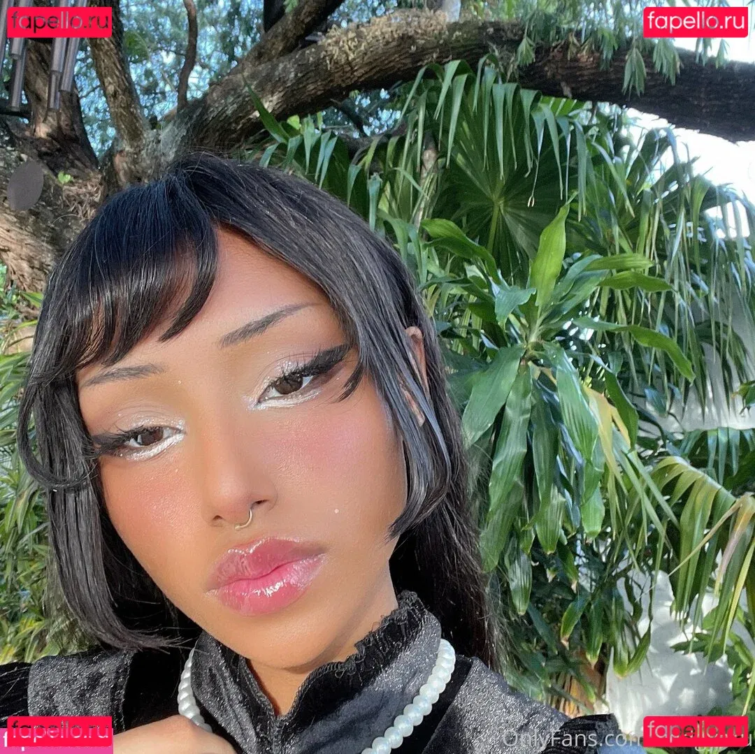 sadgyaru Onlyfans Photo Gallery 