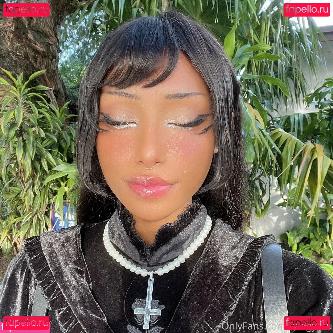 sadgyaru Onlyfans Photo Gallery 