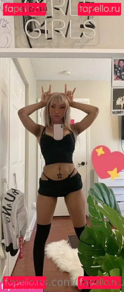 sadgyaru Onlyfans Photo Gallery 