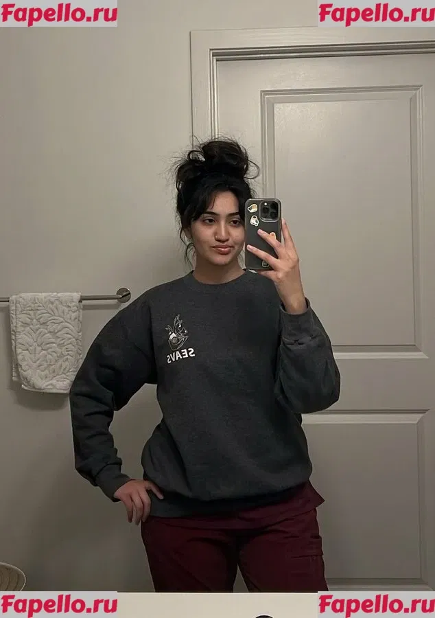 sarrahneko Onlyfans Photo Gallery 