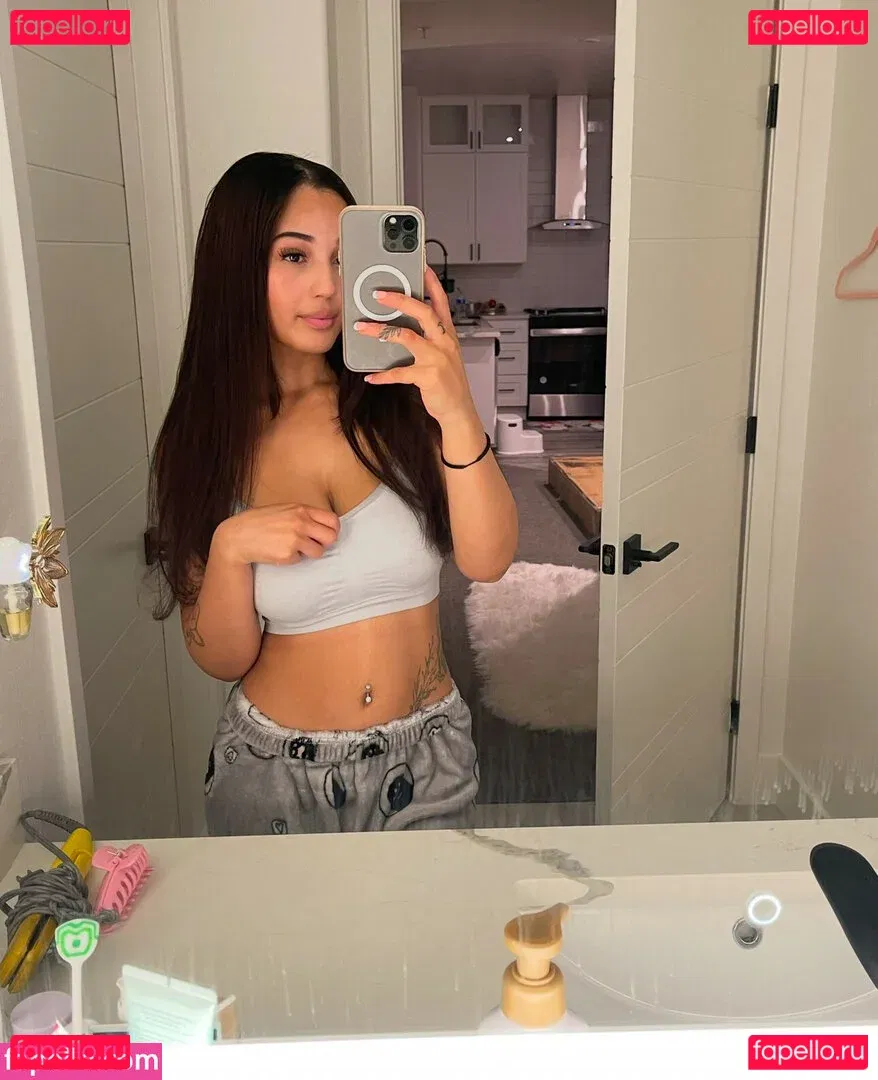 sarrahneko Onlyfans Photo Gallery 