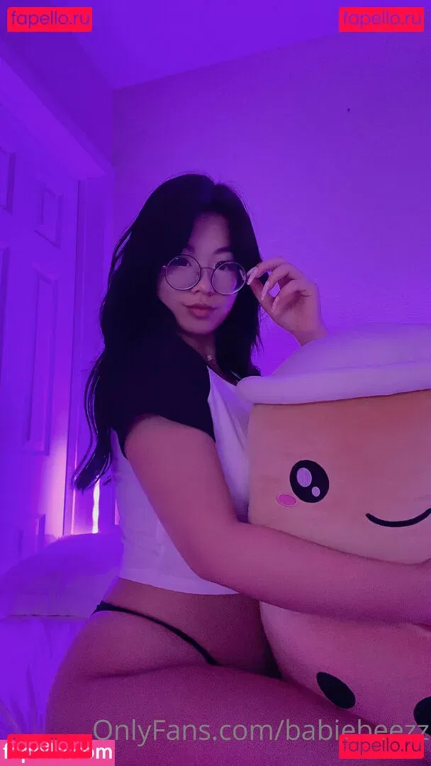 babiebeezz Onlyfans Photo Gallery 